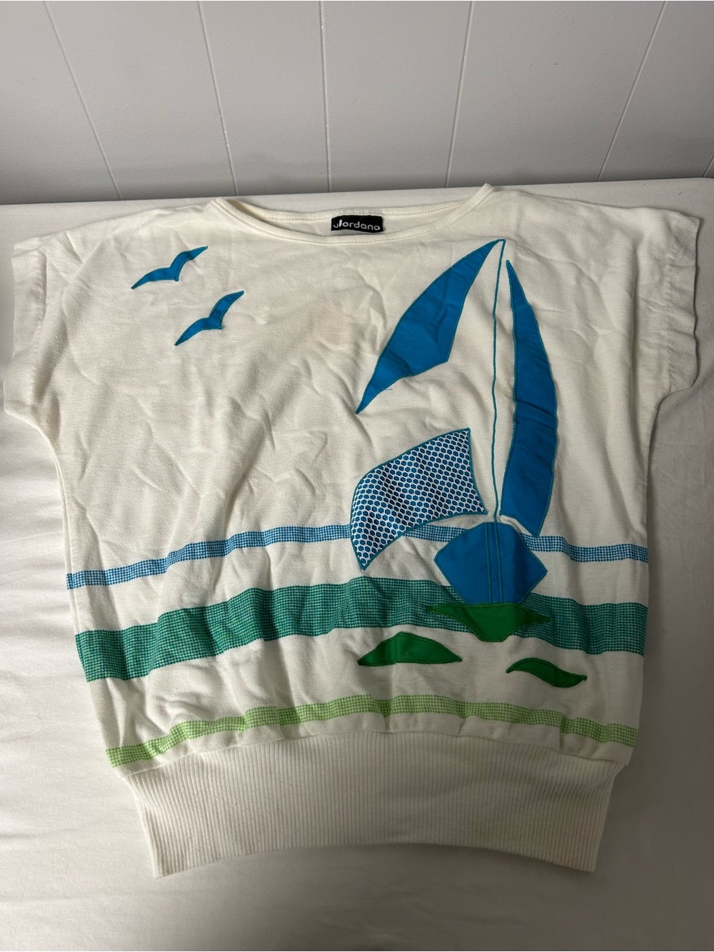 Vintage Jordana White womens M Sailboat Graphic Top - Blue & Green